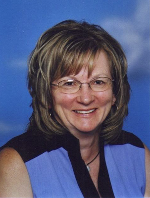 Portrait of Karen Cross, Associate.