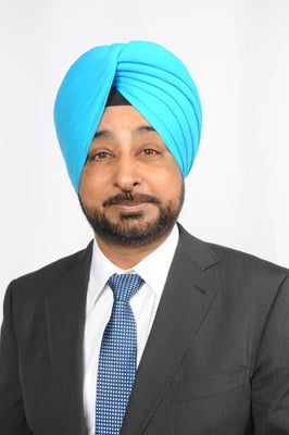 Portrait of Parminder Dhaliwal, Associate.