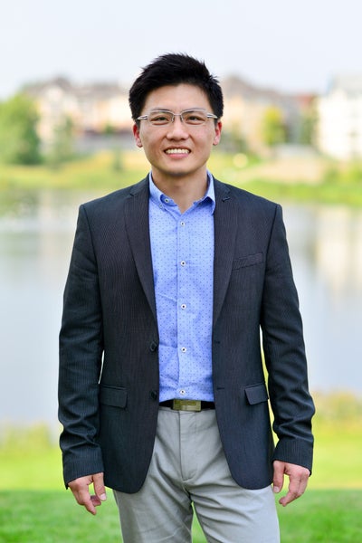 Peter Chen, Associate