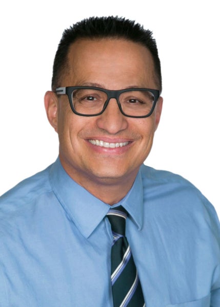 Barry Candelora, Associate