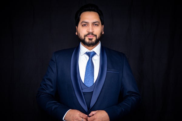 Naveen Monga, Associate 